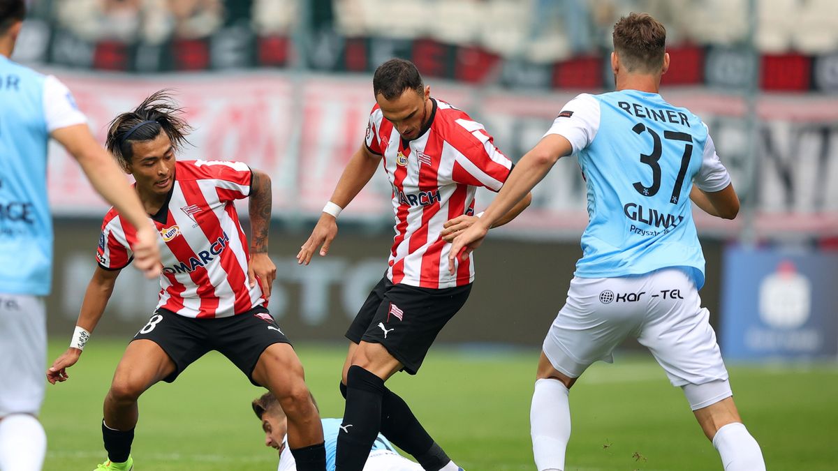 PAP / Łukasz Gągulski / Na zdjęciu: Takuto Oshima (L) i Virgil Ghita (C) oraz Constantin Reiner (P) 