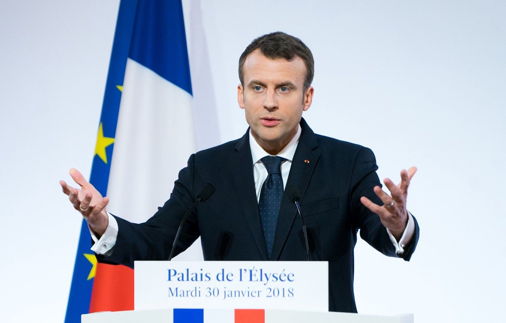 Koronawirus. Prezydent Francji zakażony COVID-19. Emmanuel Macron w izolacji