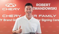 Robert Lewandowski w kolejnych reklamach. Jako ambasador chińskich aut