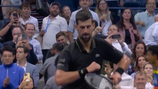 Twitter / Twitter / Tańczący Novak Djokovic