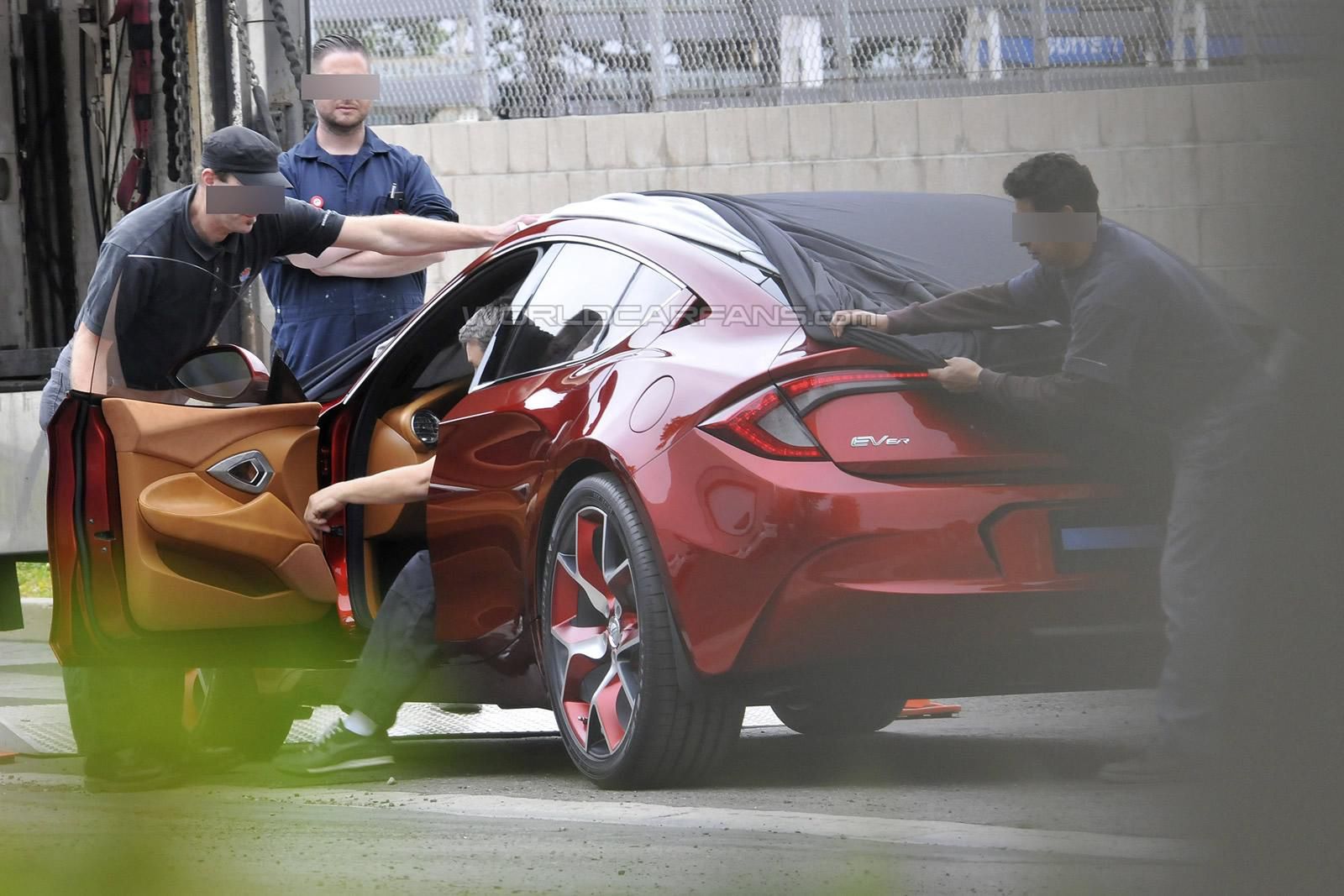 Fisker Atlantic (źródło: World Car Fans)