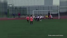 #dziejesiewsporcie: Ronaldo Jr idzie w ślady ojca. Ależ gol!
