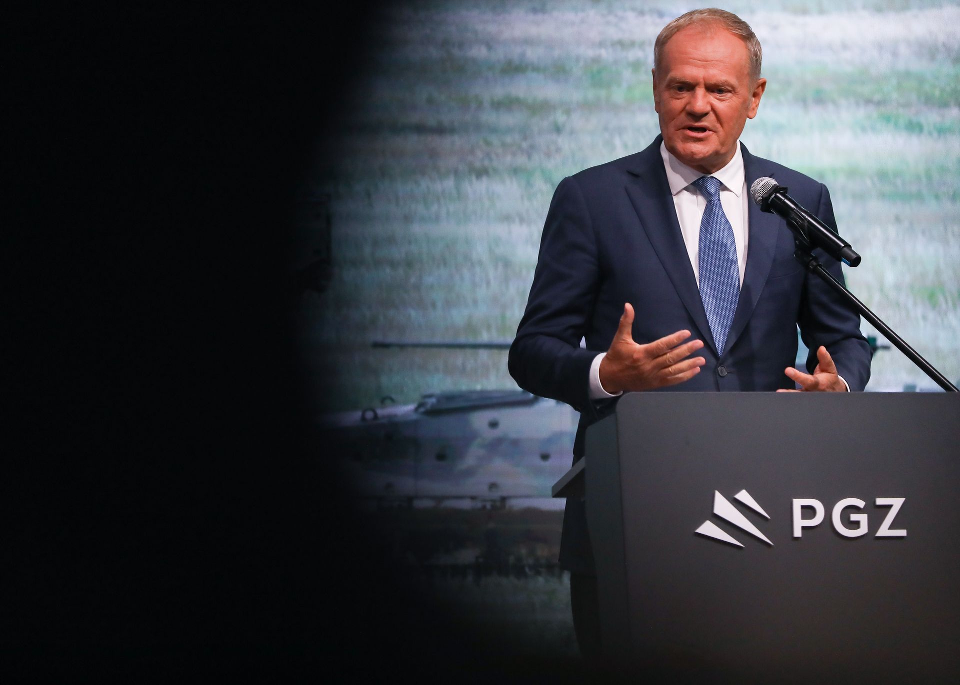 Ataki tuż przy polskiej granicy. Premier zwołał specjalną naradę