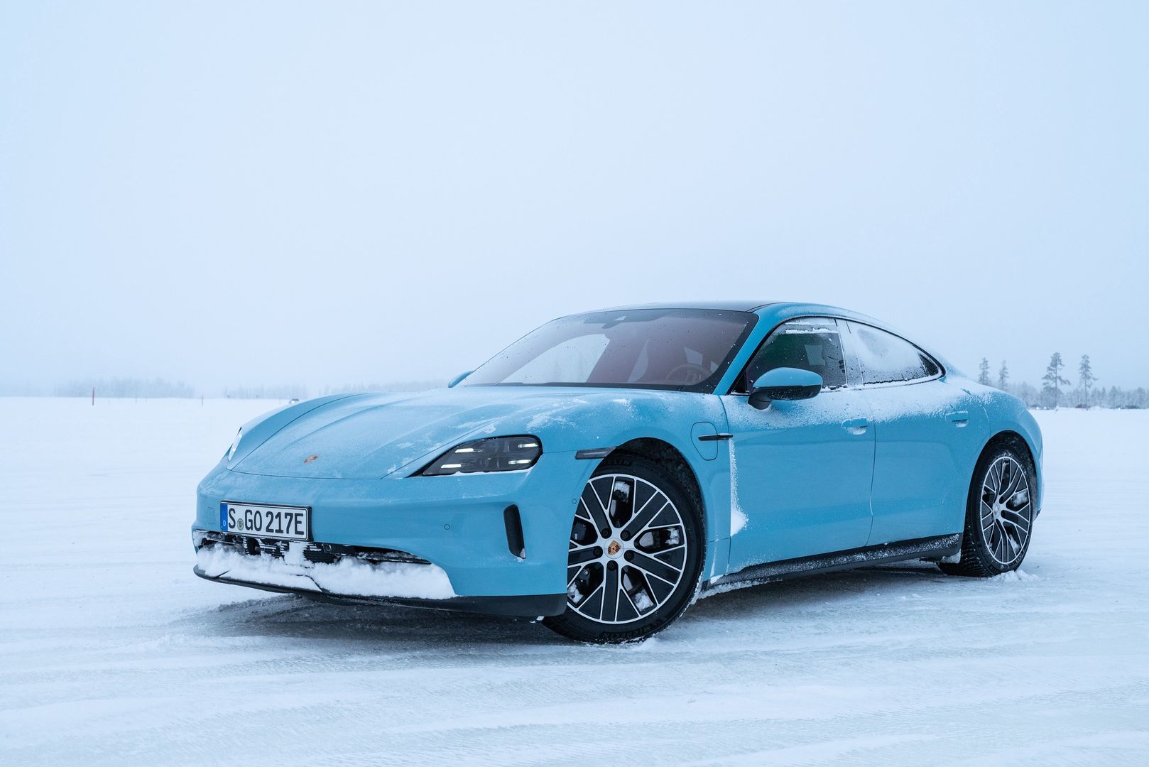 Porsche Taycan 4