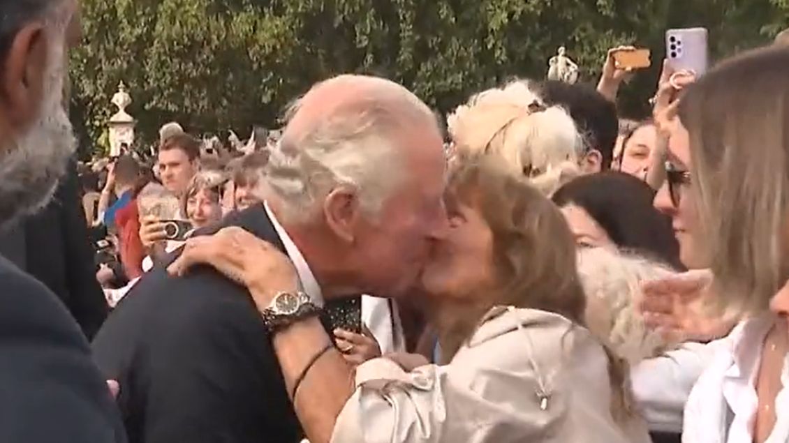 Wiadomo, kim jest kobieta, która pocałowała króla 