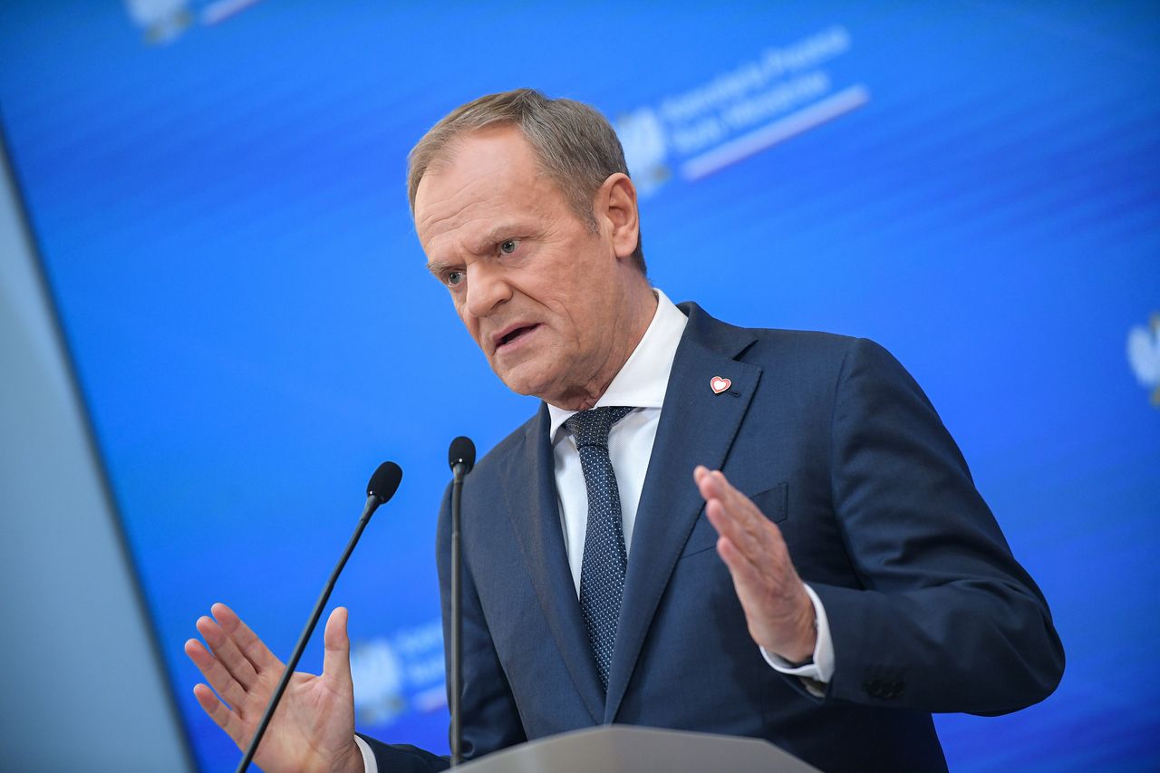 "Poczytajcie, co oni tam powsadzali". Premier Tusk krytykuje PiS za KPO