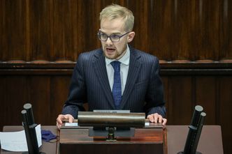 Wiceminister Patkowski rozgrzał Sejm. "Od krzyków ani deficyt, ani inflacja się nie obniży"
