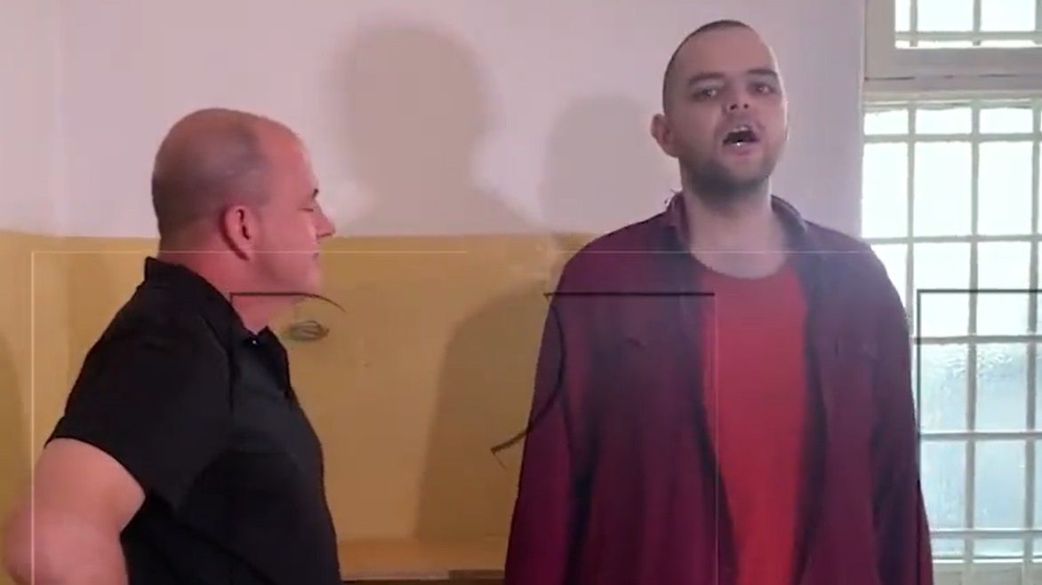 Aiden Aslin został zmuszony do odśpiewania rosyjskiego hymnu