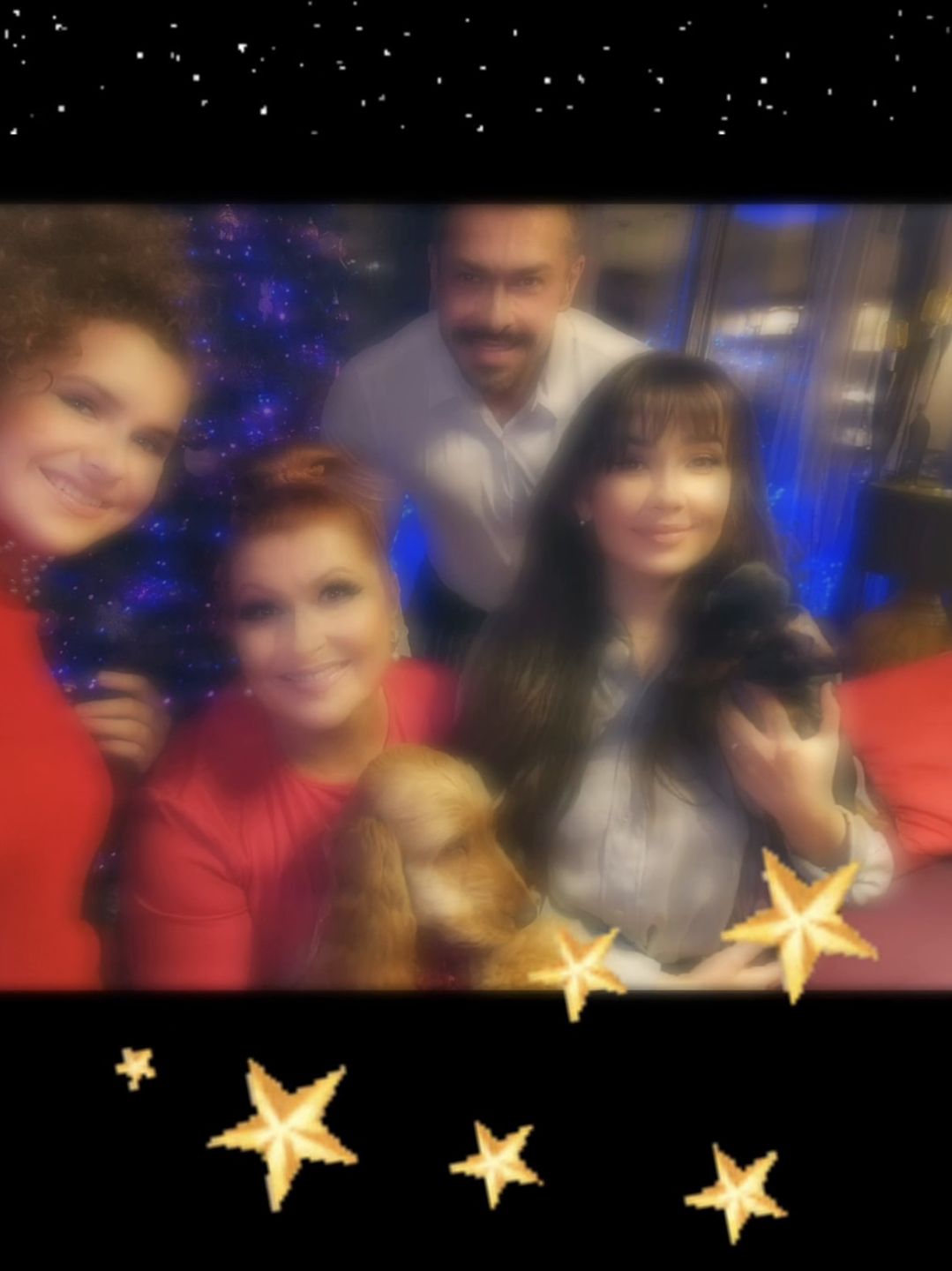 Katarzyna Skrzynecka z mężem i córkami