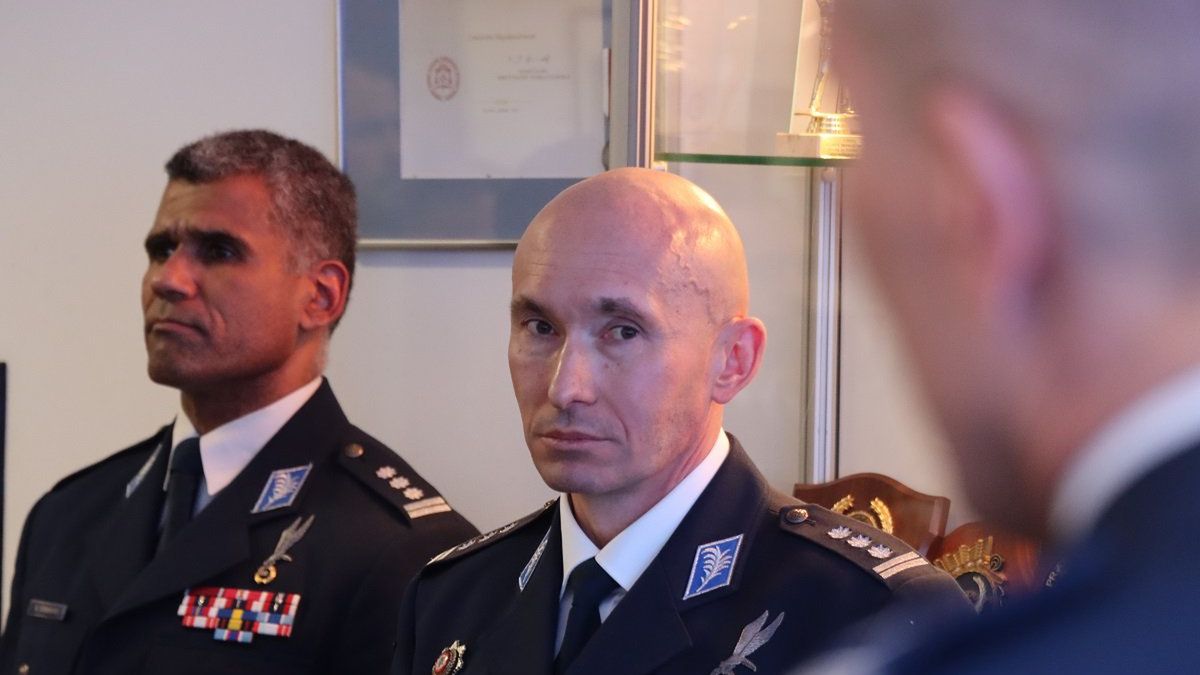 Insp. Krzysztof Sowiński (z l.) i dyrektor CPKP BOA, insp. Łukasz Pikuła