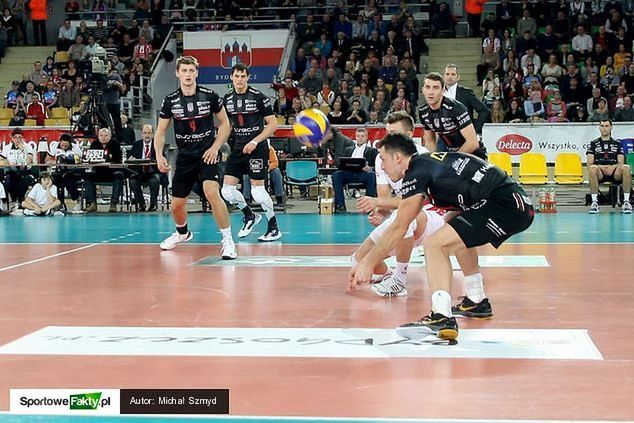 Siatkarze Asseco Resovii musieli się mocno napocić, aby awansować do finału rozgrywek PlusLigi