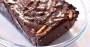 Najlepsze ciasto czekoladowe bez pieczenia. Każdy będzie prosił o dokładkę