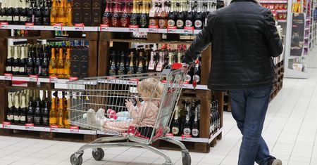 Ukryte funkcje wózków w marketach. Wiedziałeś o tym?