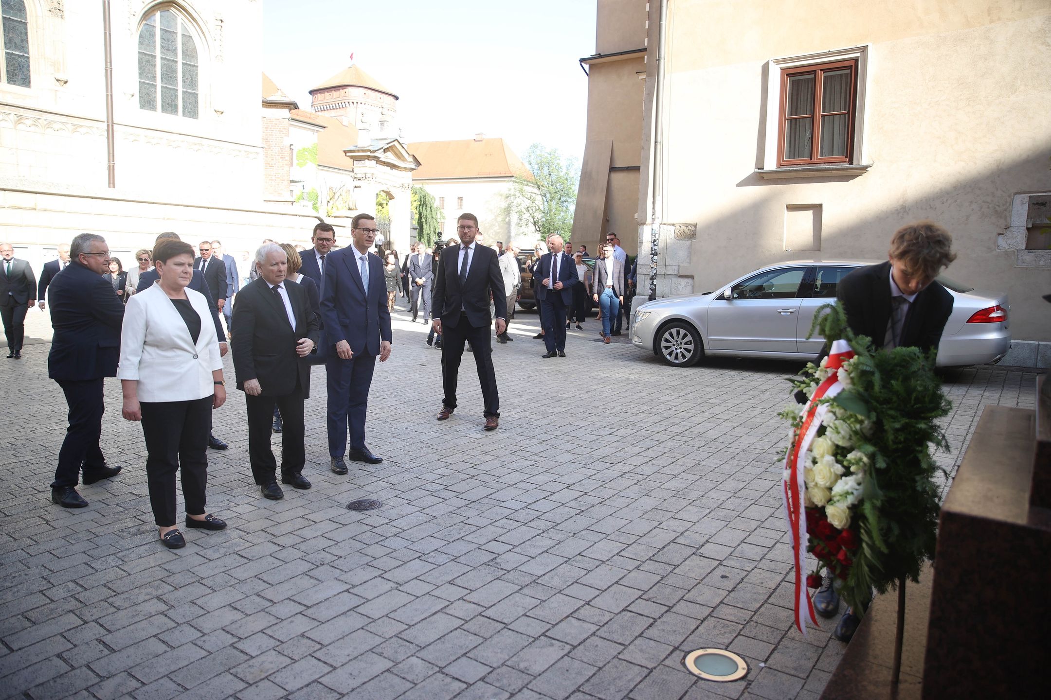 Kraków, 18.06.2022. Jarosław Kaczyński i politycy PiS na Wawelu