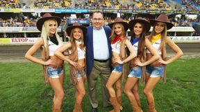 Najbliżej mu do Romana Karkosika. Wali prosto z mostu, ale czasem przeprasza