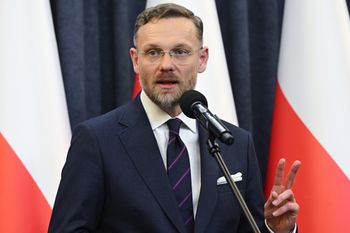 Dywersja na torach. Bogucki wprost: Rząd sobie nie poradził