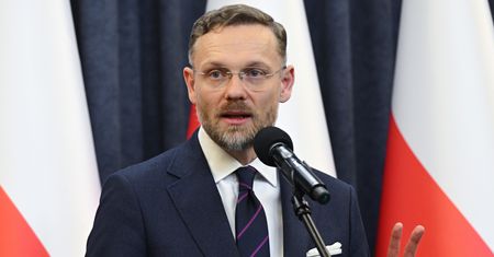 Dywersja na torach. Bogucki wprost: Rząd sobie nie poradził