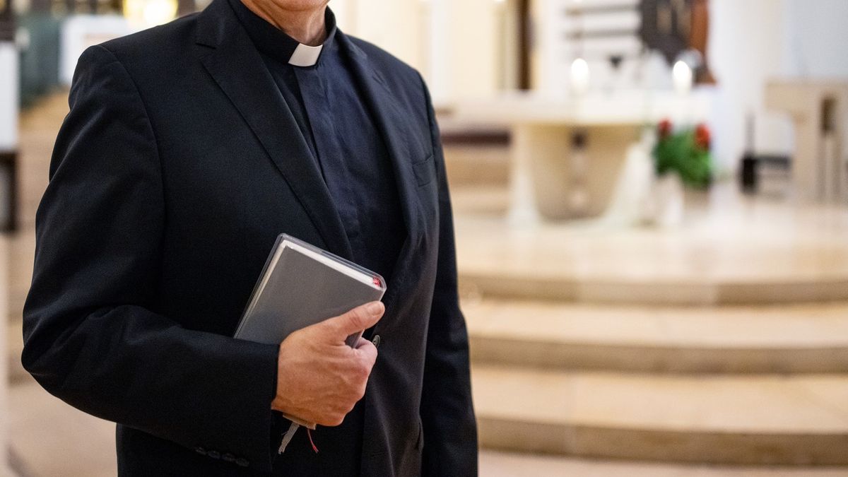 Ksiądz kradł pieniądze z parafii. Już wcześniej był podejrzany o kradzieże