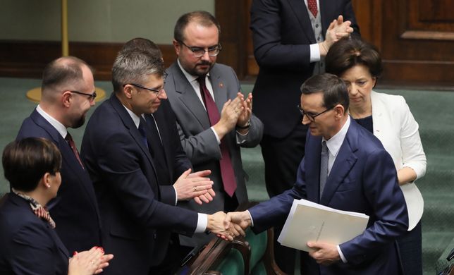"Slajd Morawieckiego". Wpadka premiera w trakcie exposé