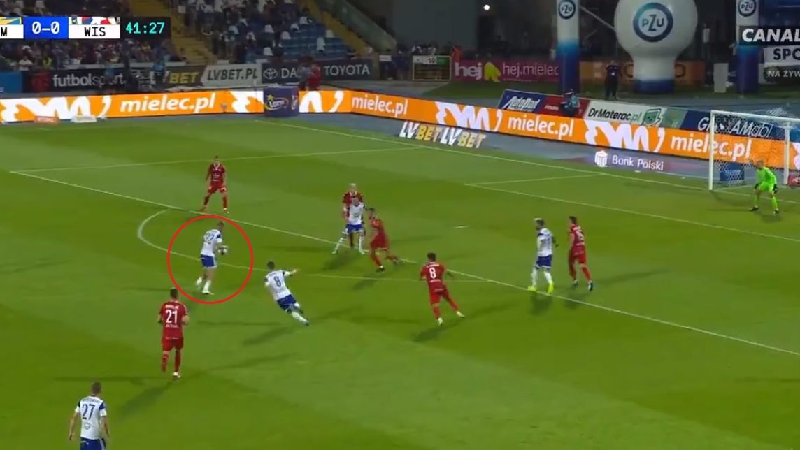 Twitter / Canal+ Sport / Na zdjęciu: gol Kolewa dla Stali Mielec