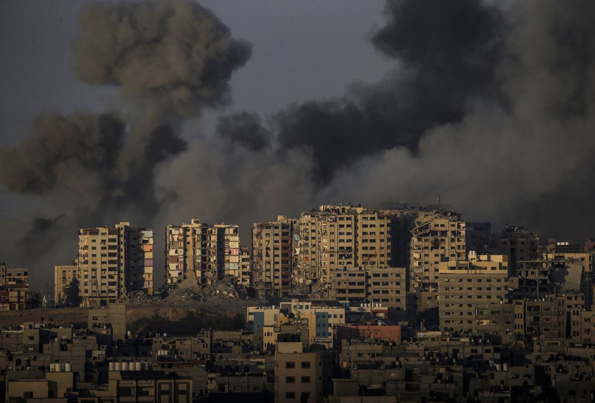 strefa gazy, izrael, hamas, wojna Krytyczna sytuacja w Stefie Gazy. Zwłoki w ciężarówkach do lodów