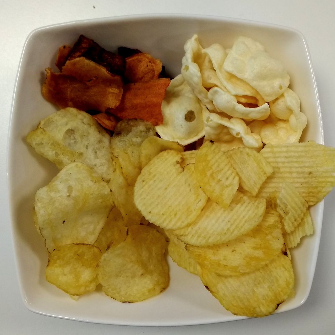 Chipsy ziemniaczane, warzywne i wege z soczewicy