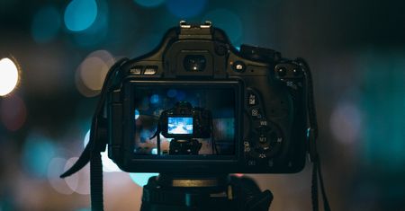 Bardzo dobry wizjer elektroniczny i ekran LCD w aparacie - to może być pułapka