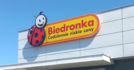 Tylko w czwartek w Biedronce. Zrób zakupy za 99 zł, a dostaniesz voucher na 20 zł