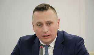 "Państwo opresyjne. Orwell w wykonaniu Niedzielskiego". Senator PO o rejestrze ciąż