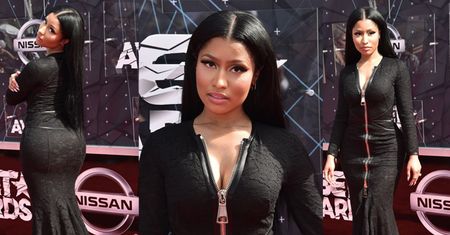 Minaj w sukni z koronki i z suwakiem… (ZDJĘCIA)