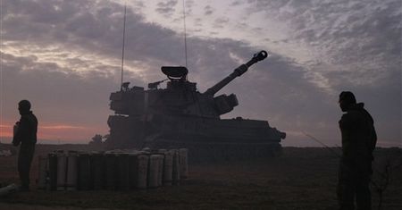 Czołgi wjechały do Strefy Gazy
