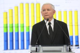 Pakt fiskalny ogranicza suwerenność, konieczne też referendum ws. euro