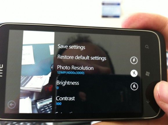 Windows Phone HTC z aparatem 12 Mpix złapany na zdjęciach [aktualizacja]