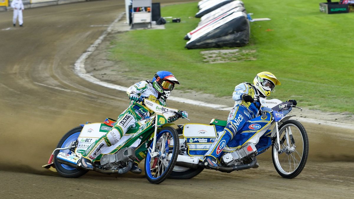 WP SportoweFakty / Tomasz Kudala / Adrian Miedziński [z lewej] w walce z Rune Holtą