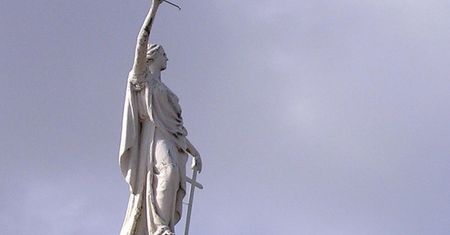 Stu przedsiębiorców złożyło pozew zbiorowy przeciwko ZUS