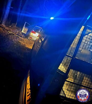 Szukali zaginionego. Znaleźli go za kółkiem i z promilami