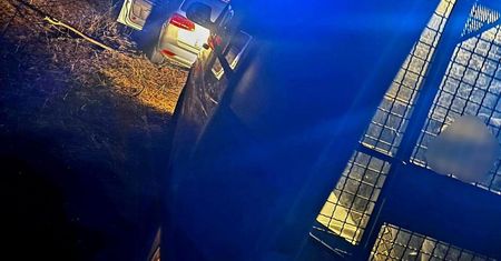 Szukali zaginionego. Znaleźli go za kółkiem i z promilami