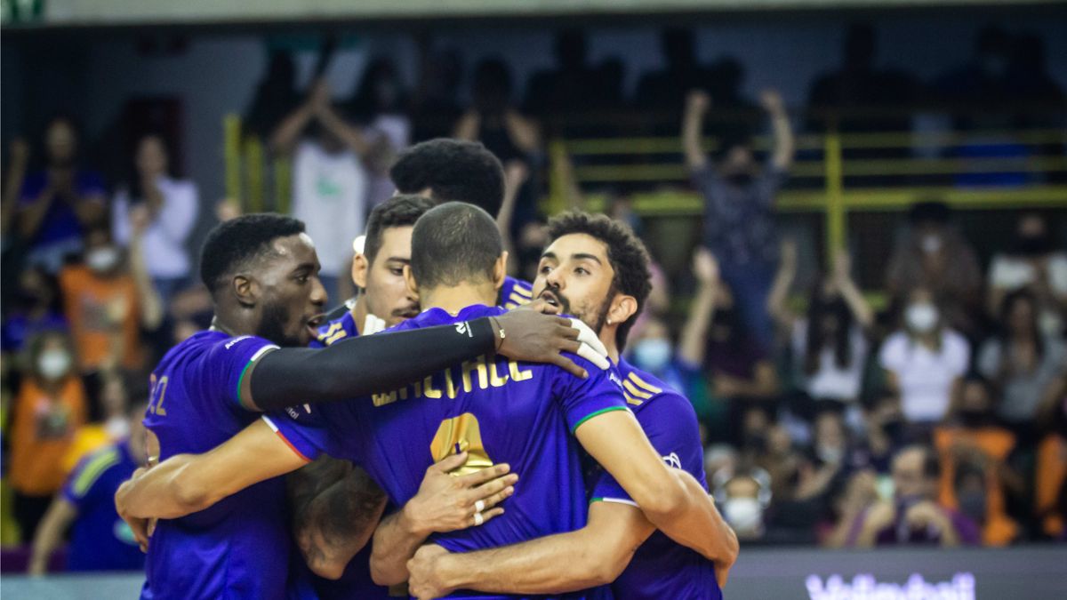 Materiały prasowe / FIVB / Na zdjęciu: Siatkarze Sady Cruzeiro