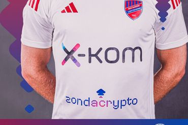 Grafika zapowiadająca współpracę Rakowa i Zondacrypto