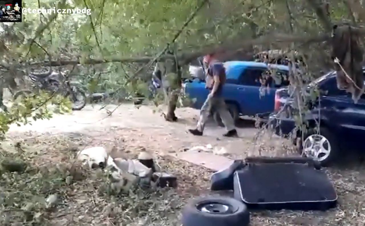 Russian soldiers were stealing from houses. The locals caught them.