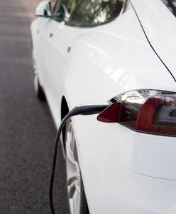 Tesla przyspiesza na polskim rynku. I nie zamierza zwalniać