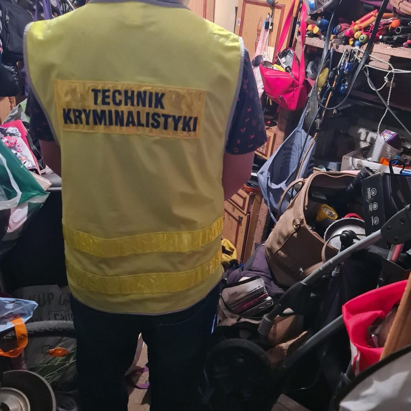 Przedmioty skradzione z zamkniętych samochodów