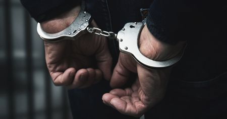 Czterolatka ofiarą ojca. Pedofil z Horodła usłyszał zarzuty