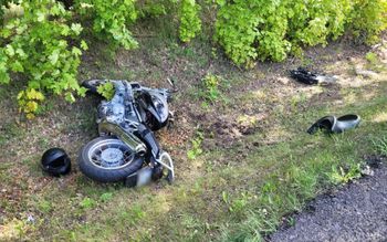 Kłodawa: Motocyklista zderzył się z volkswagenem