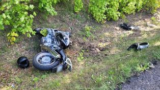 Kłodawa: Motocyklista zderzył się z volkswagenem