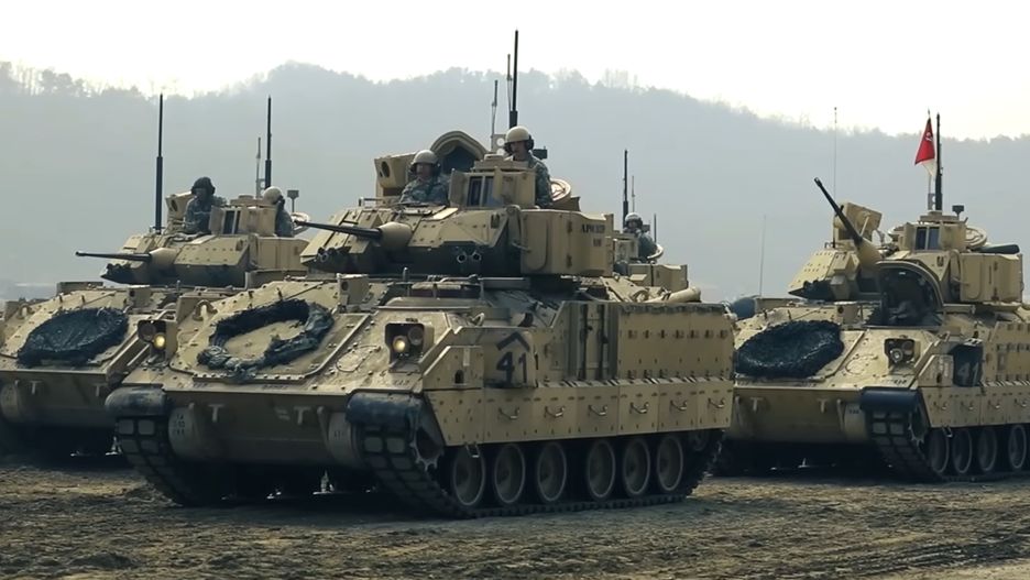 BPW M2 Bradley.