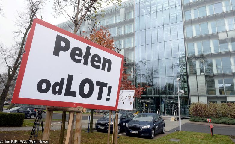 LOT cały czas gasi pożar strajku. Spółka i związki zawodowe szukają w tej chwili dialogu