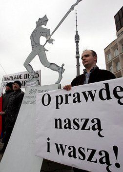 "Hitler, Gorbaczow, Jakowlew - autorzy katyńskiego fałszerstwa!"