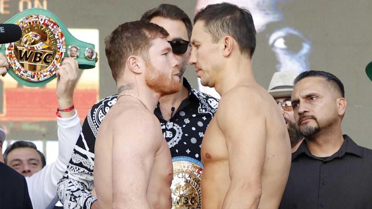 Getty Images / Sarah Stier / Na zdjęciu: Saul Alvarez (z lewej) i Giennadij Gołowkin