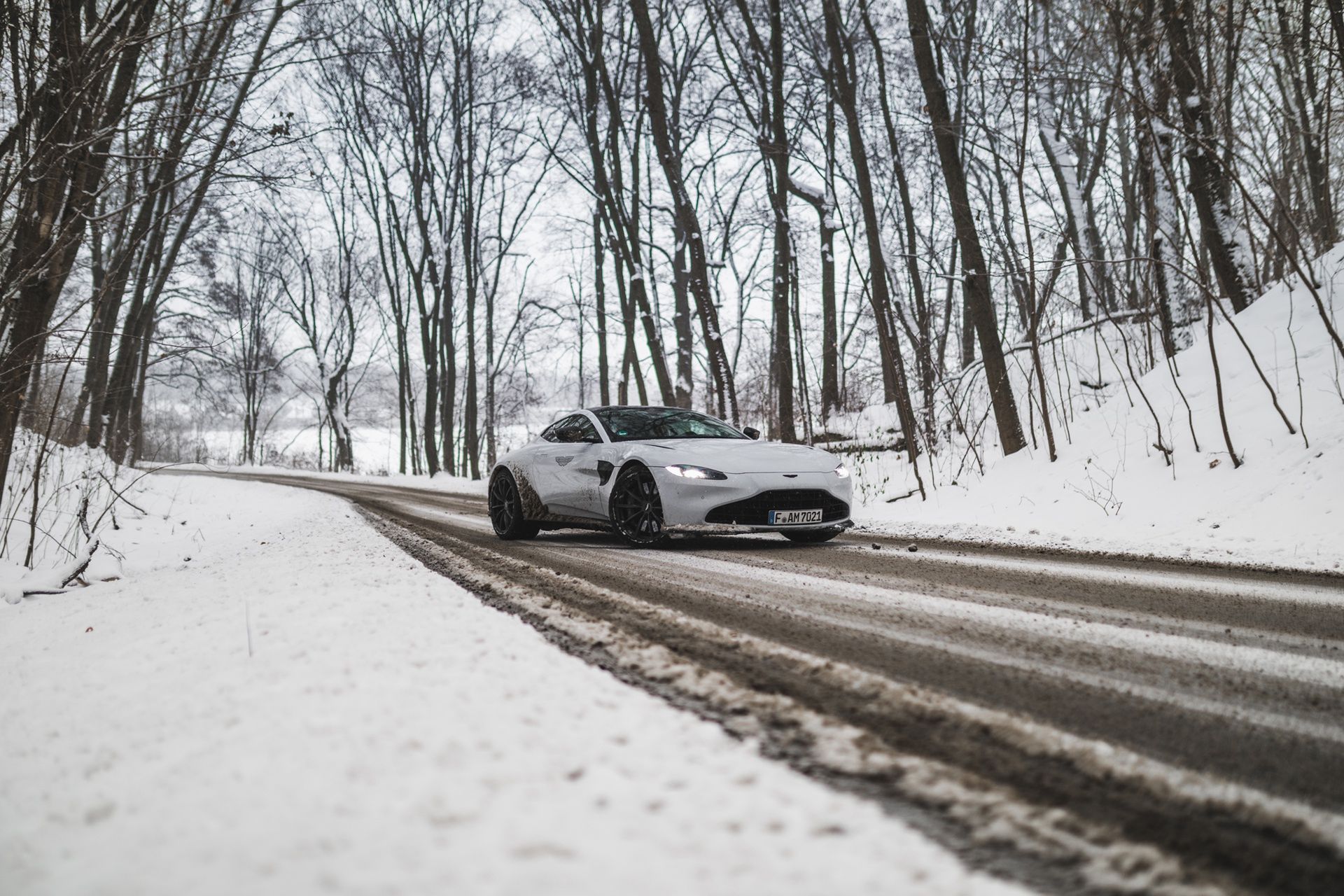 Aston Martin Vantage (2022)